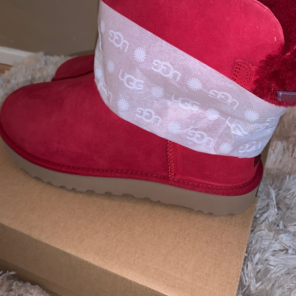 FREE UGG Mini Bailey Bow Red